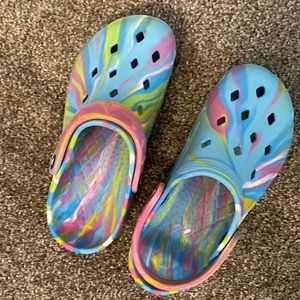 Airwalk Rainbow Crocs